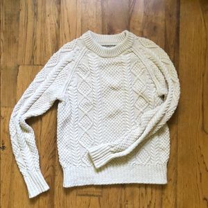 LL BEAN Signature Cable knit sweater
